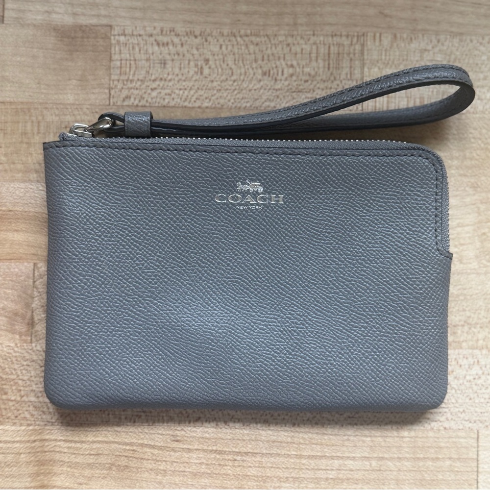 Coach Corner Zip Leather Wristlet